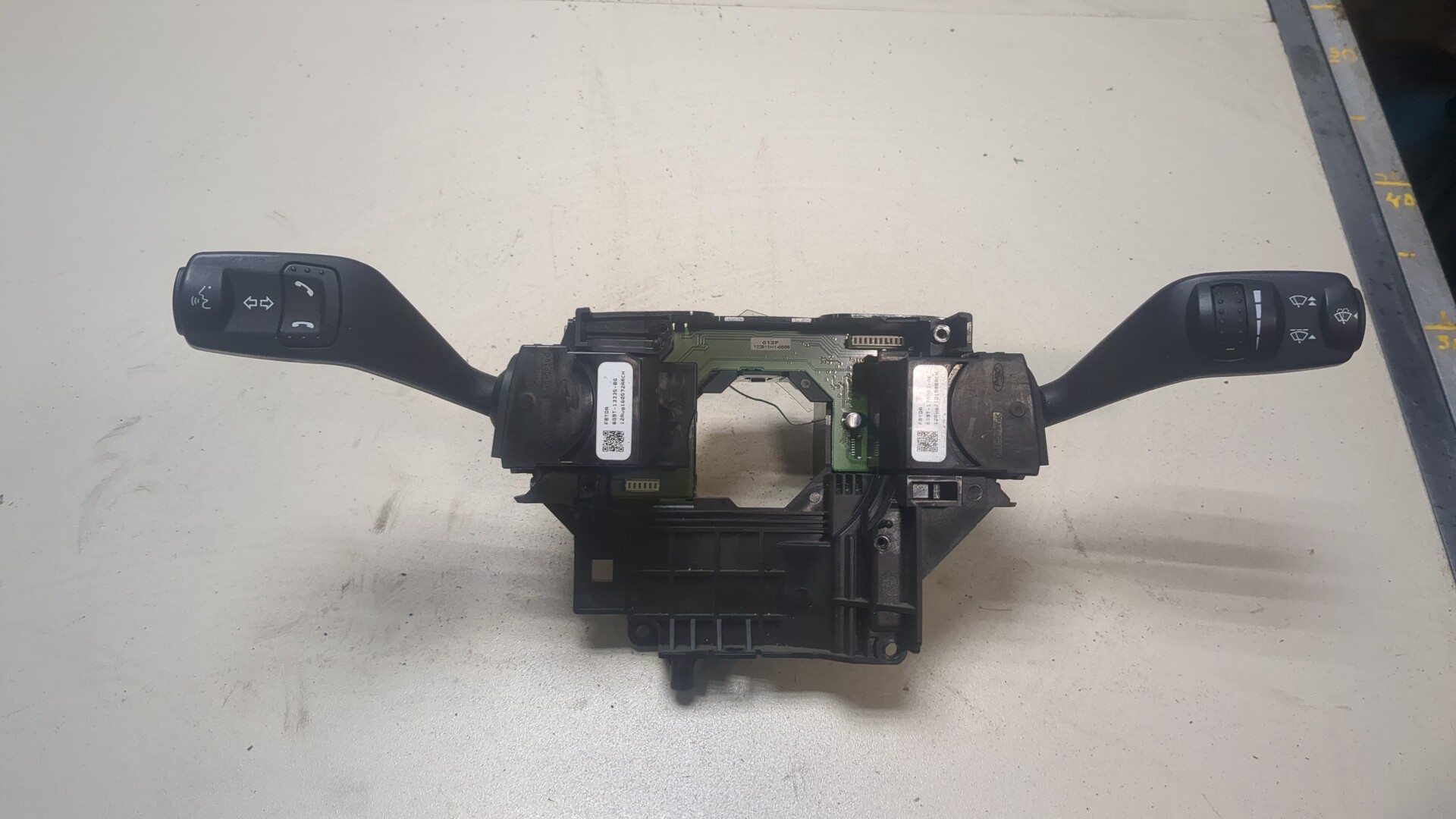 Переключатель подрулевой