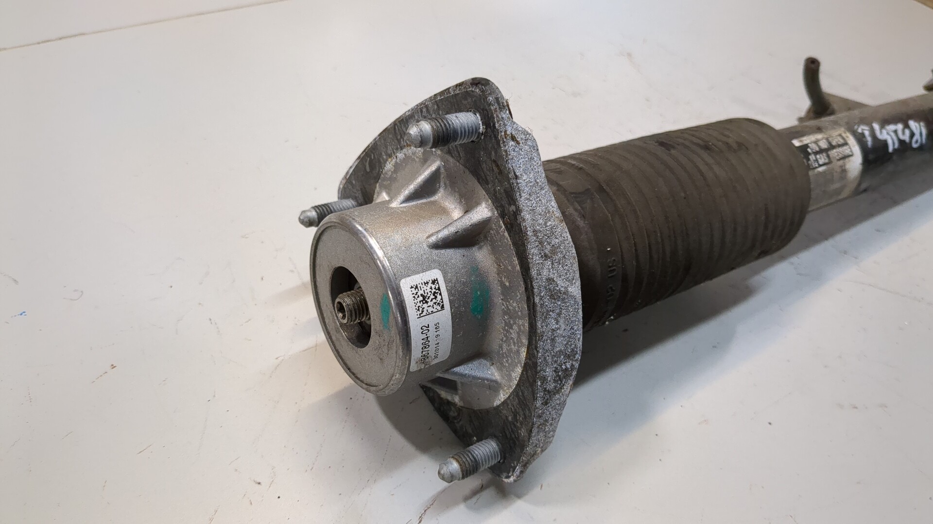 Амортизатор задний правый