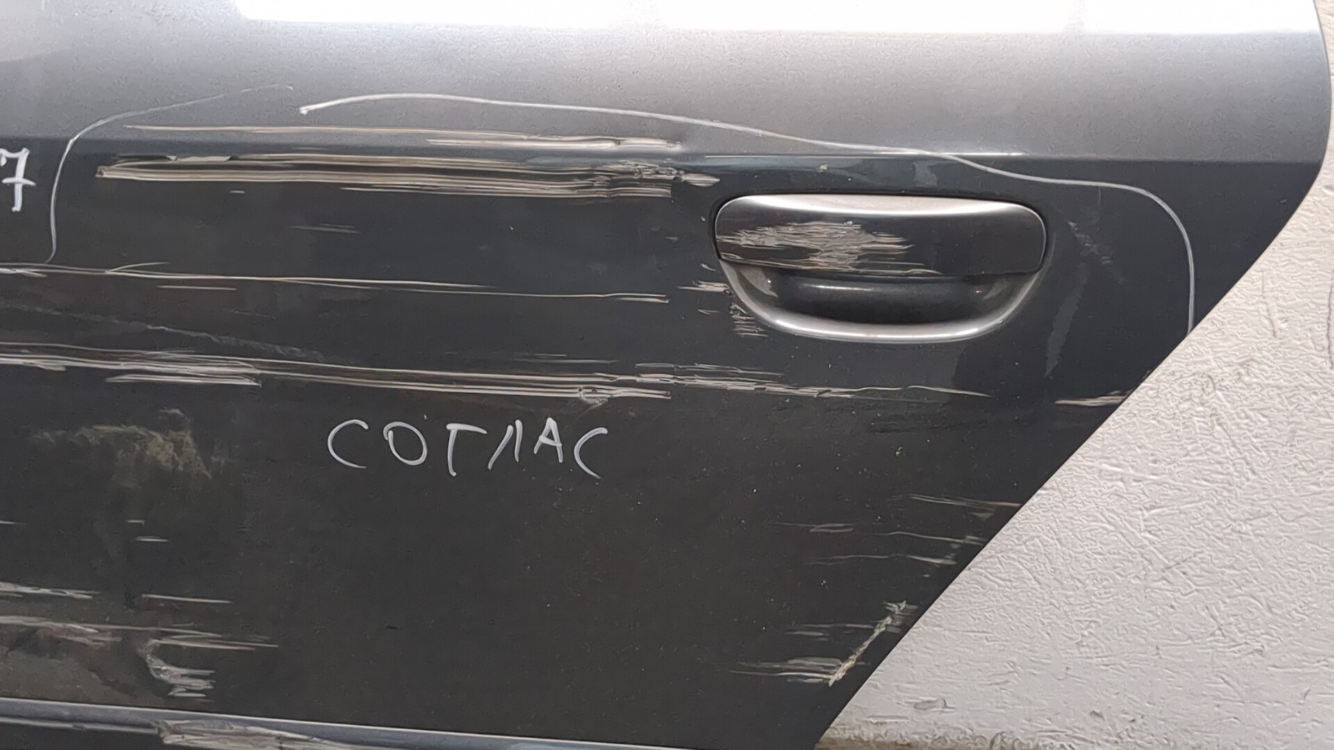 Дверь задняя левая