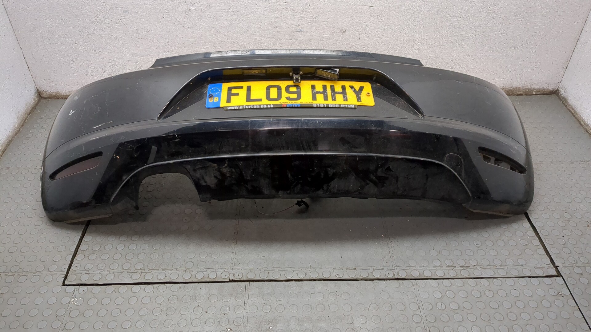 Бампер задний