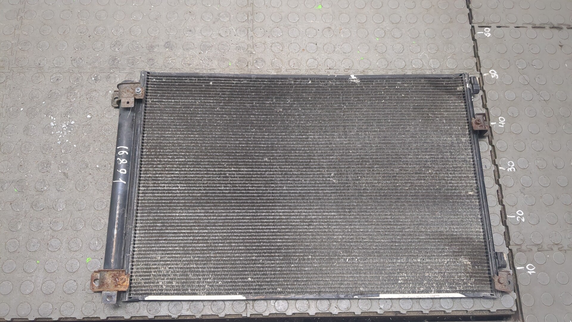 Радиатор кондиционера / конденсер