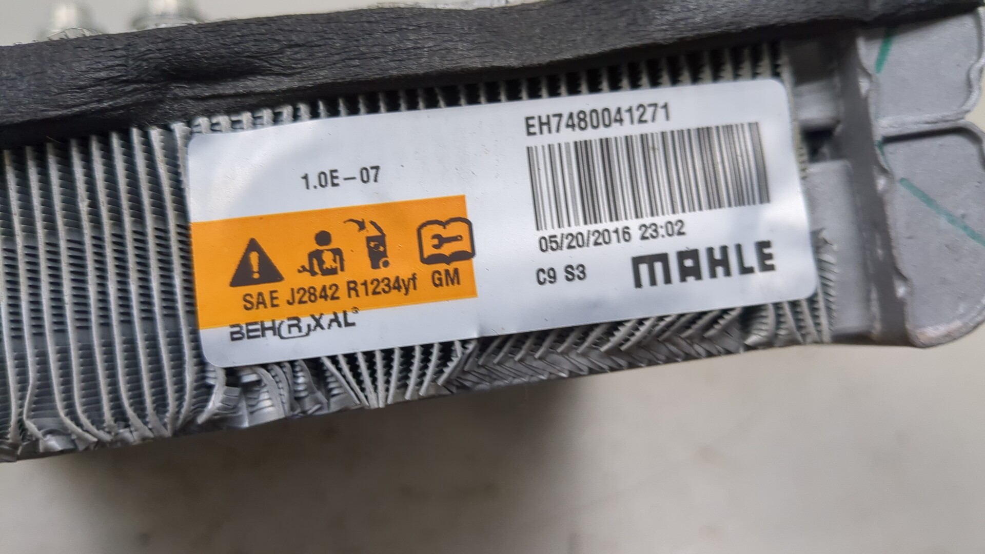 Радиатор кондиционера / конденсер