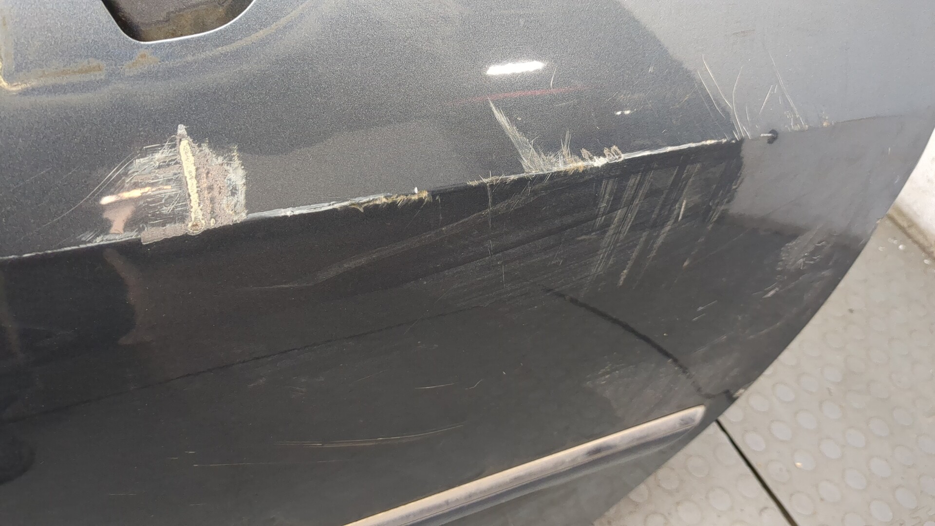 Дверь передняя правая