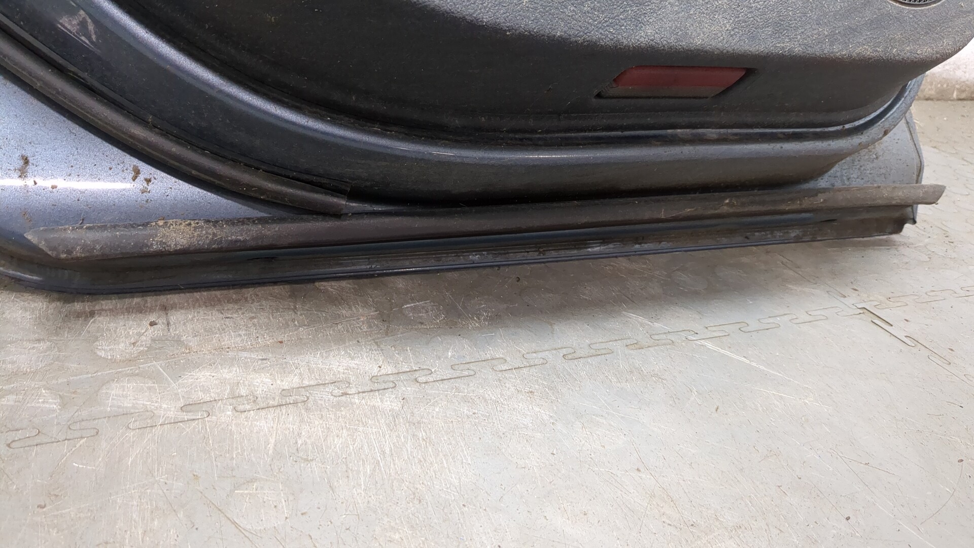 Дверь задняя левая