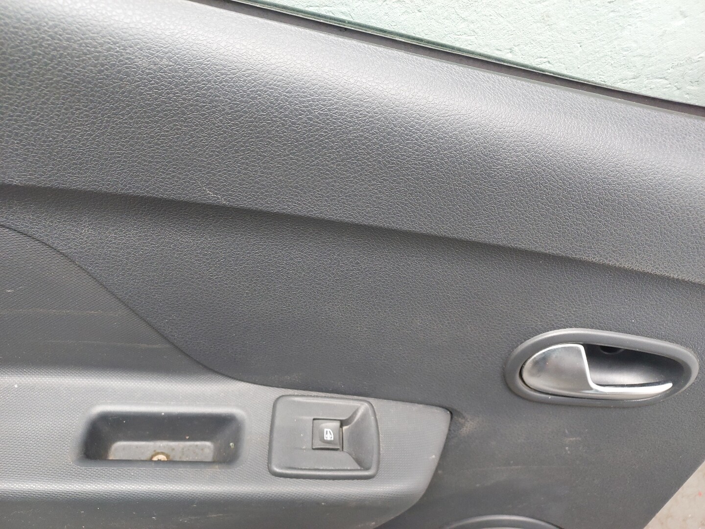 Дверь задняя левая