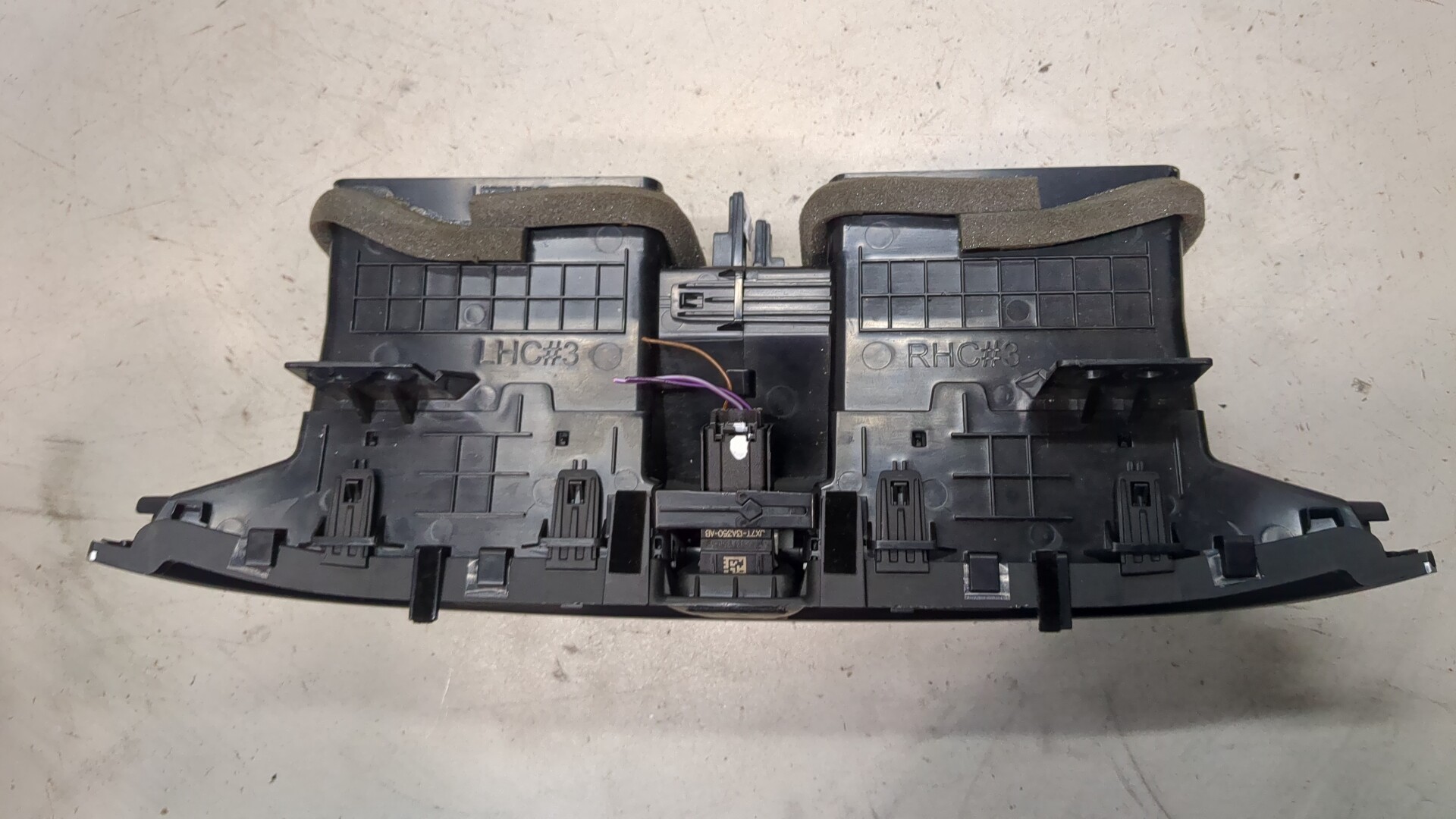 Дефлектор воздушный