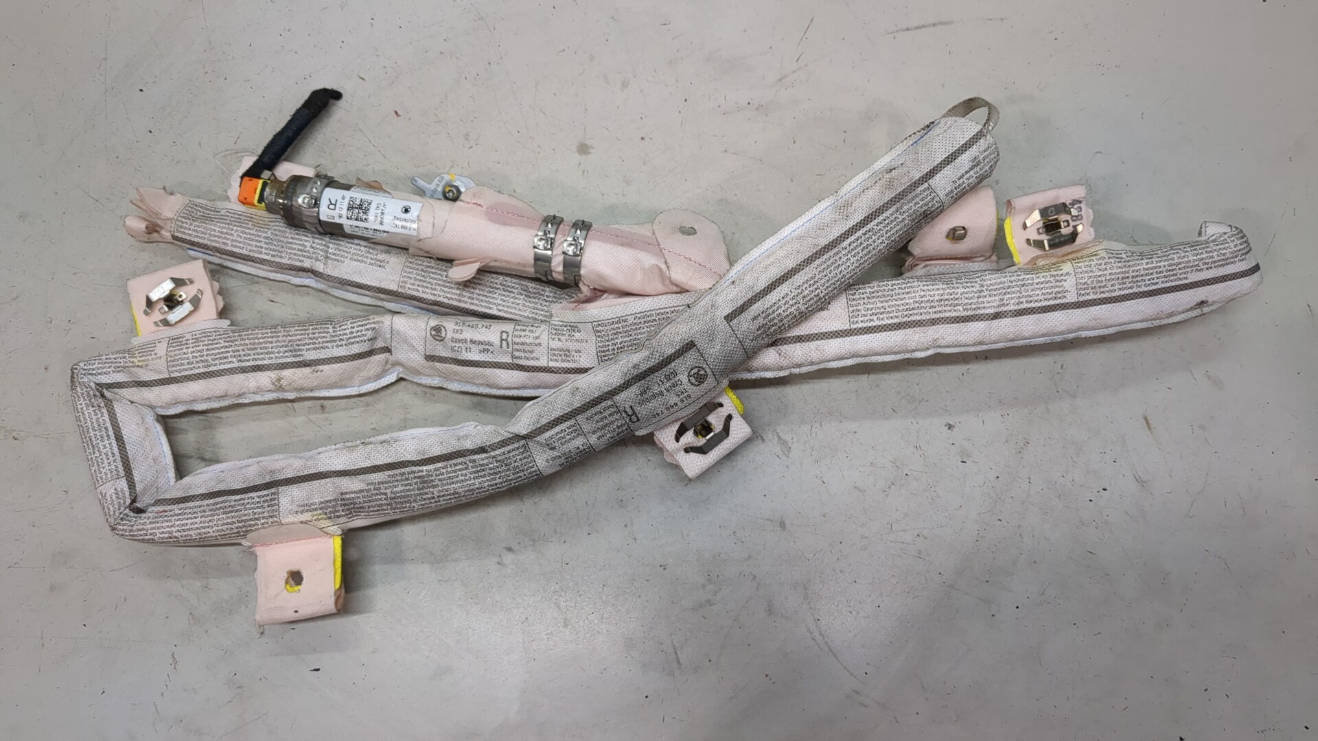 Подушка безопасности боковая (шторка)