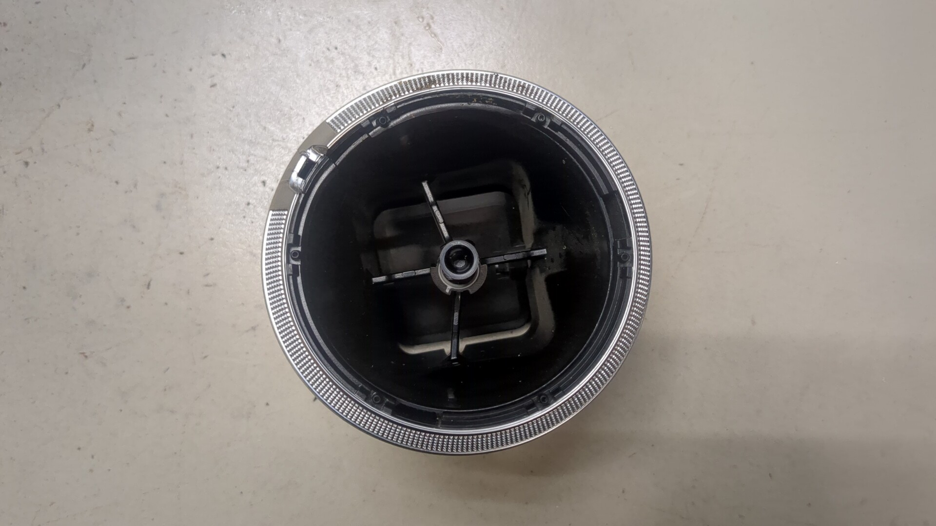 Дефлектор воздушный