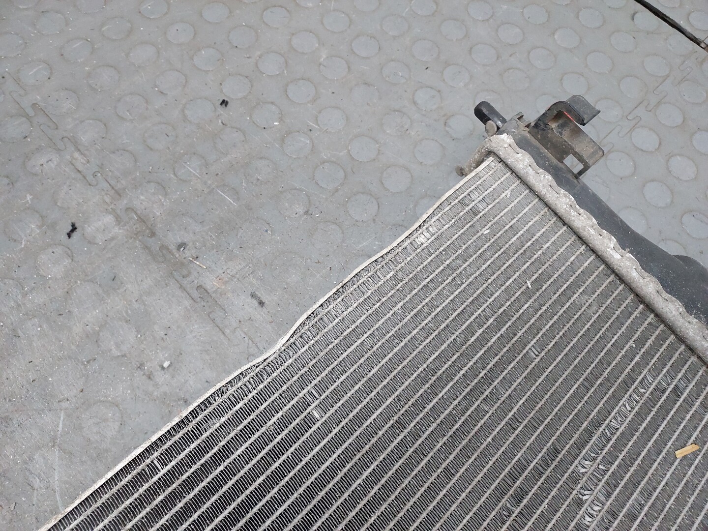 Радиатор охлаждения двигателя основной