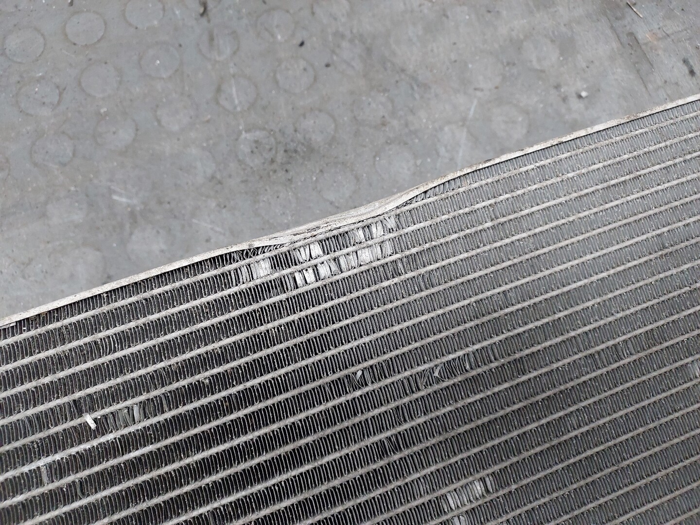 Радиатор охлаждения двигателя основной