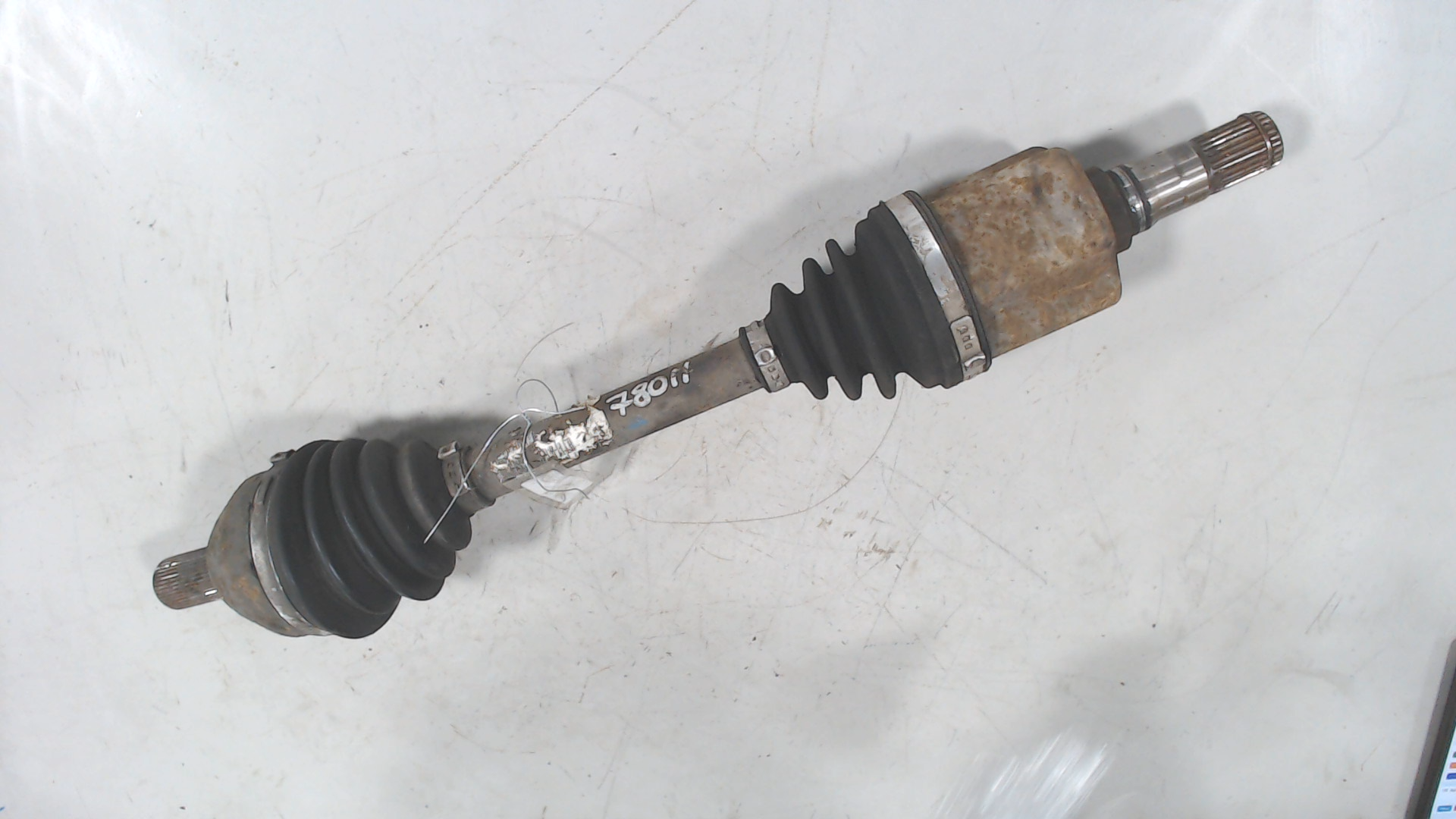 Полуось передняя левая