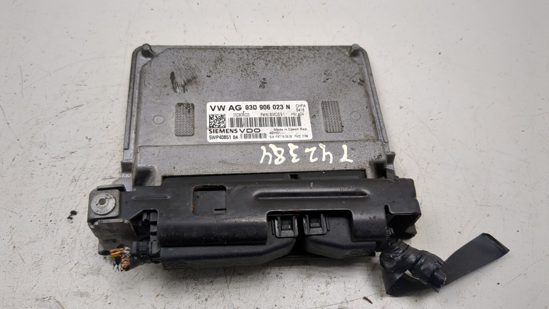 Блок управления двигателем