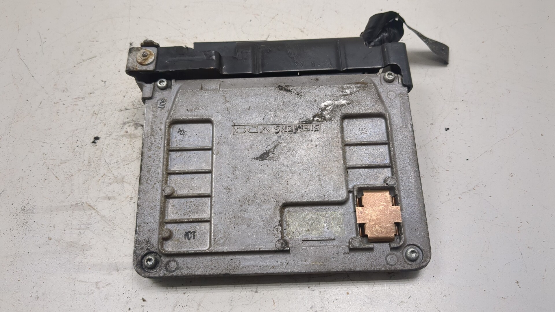 Блок управления двигателем