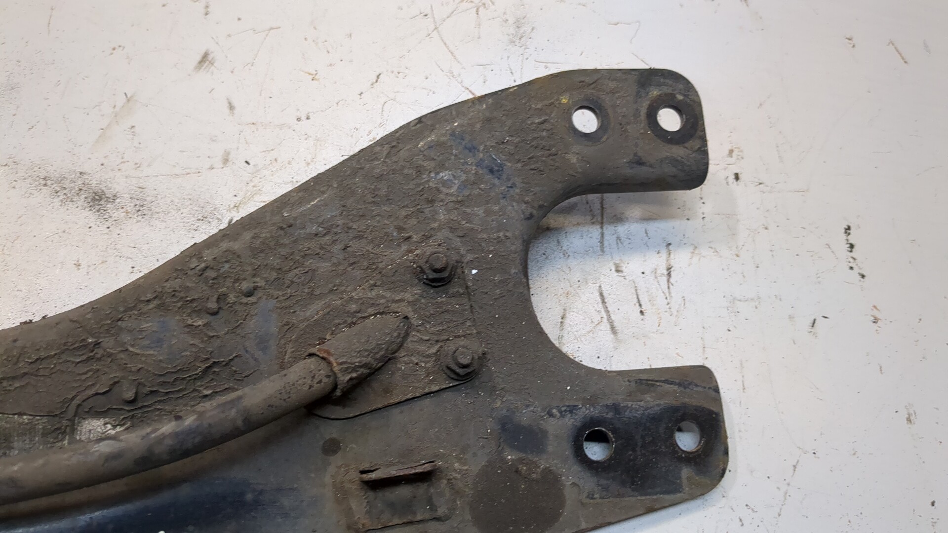 Рычаг задний правый