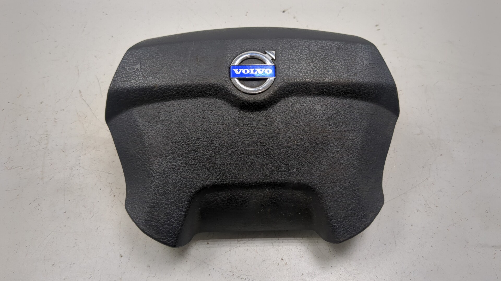 Подушка безопасности в рулевое колесо