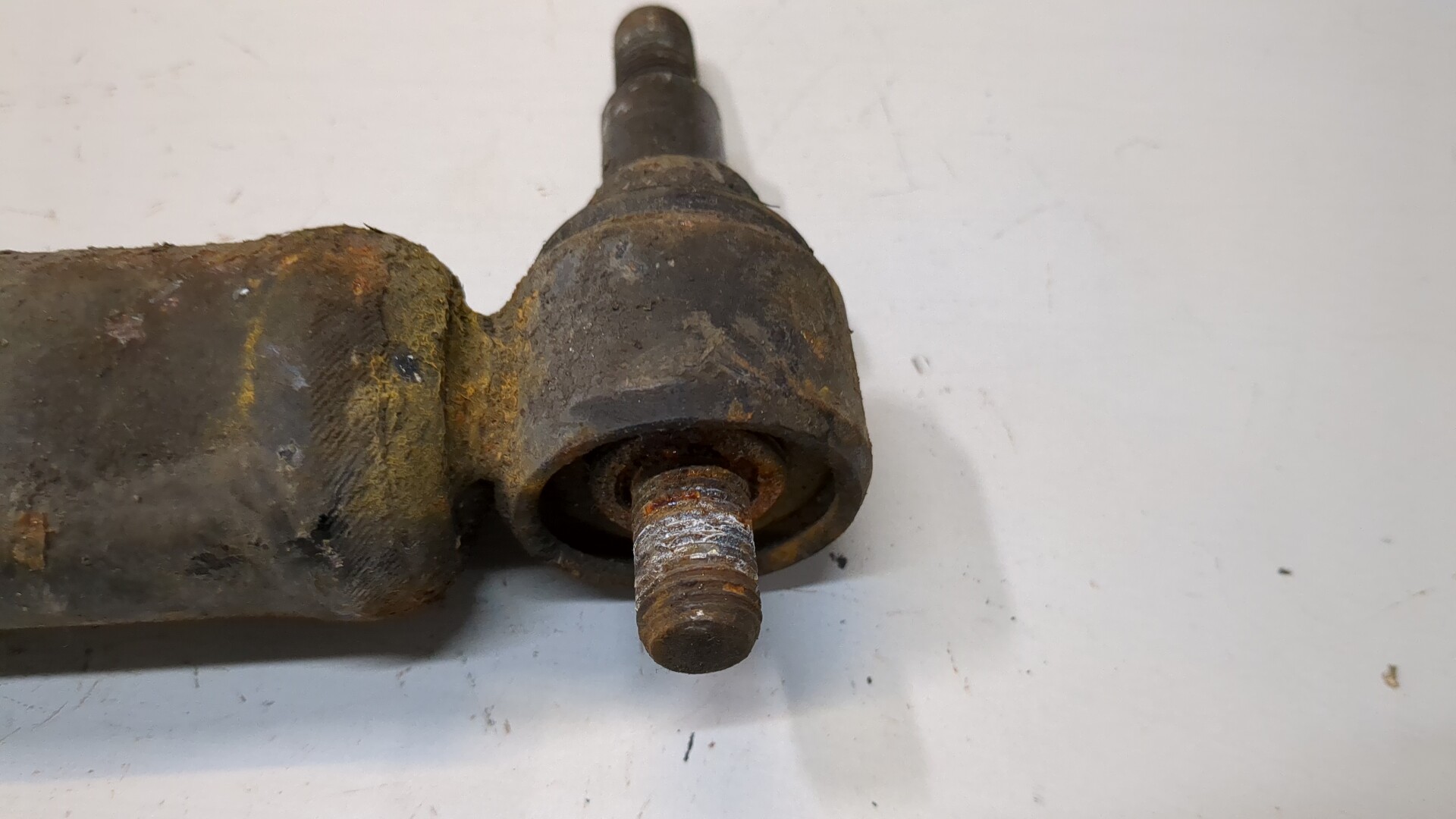 Амортизатор задний (стойка)