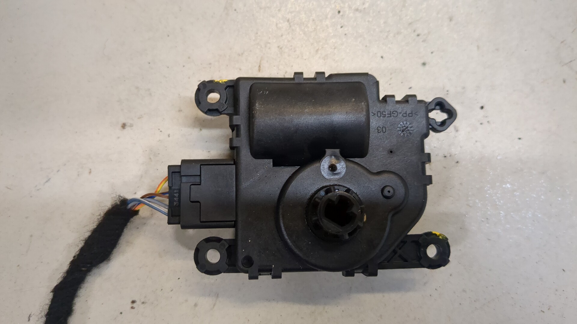 Моторчик заслонки печки