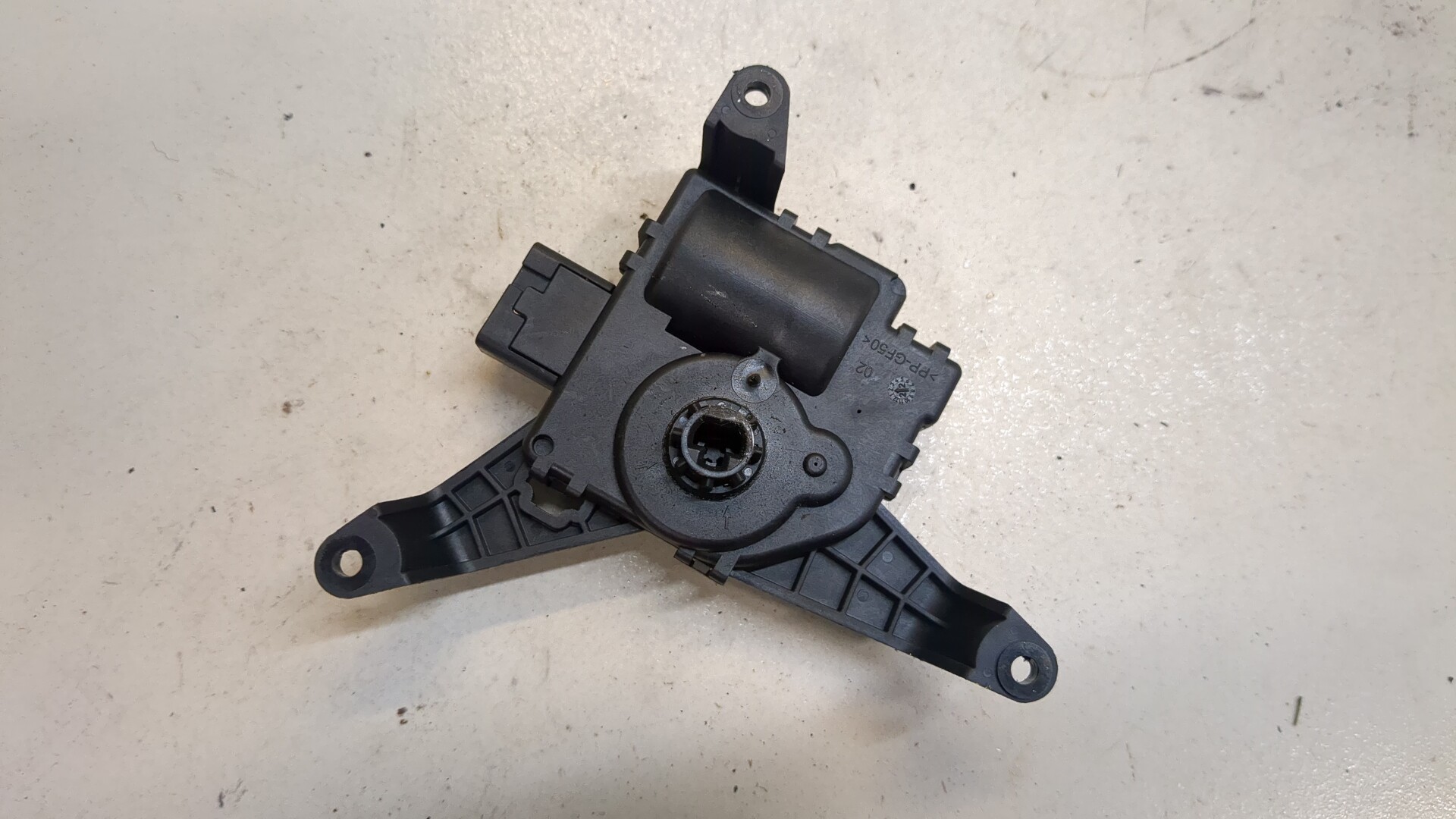 Моторчик заслонки печки