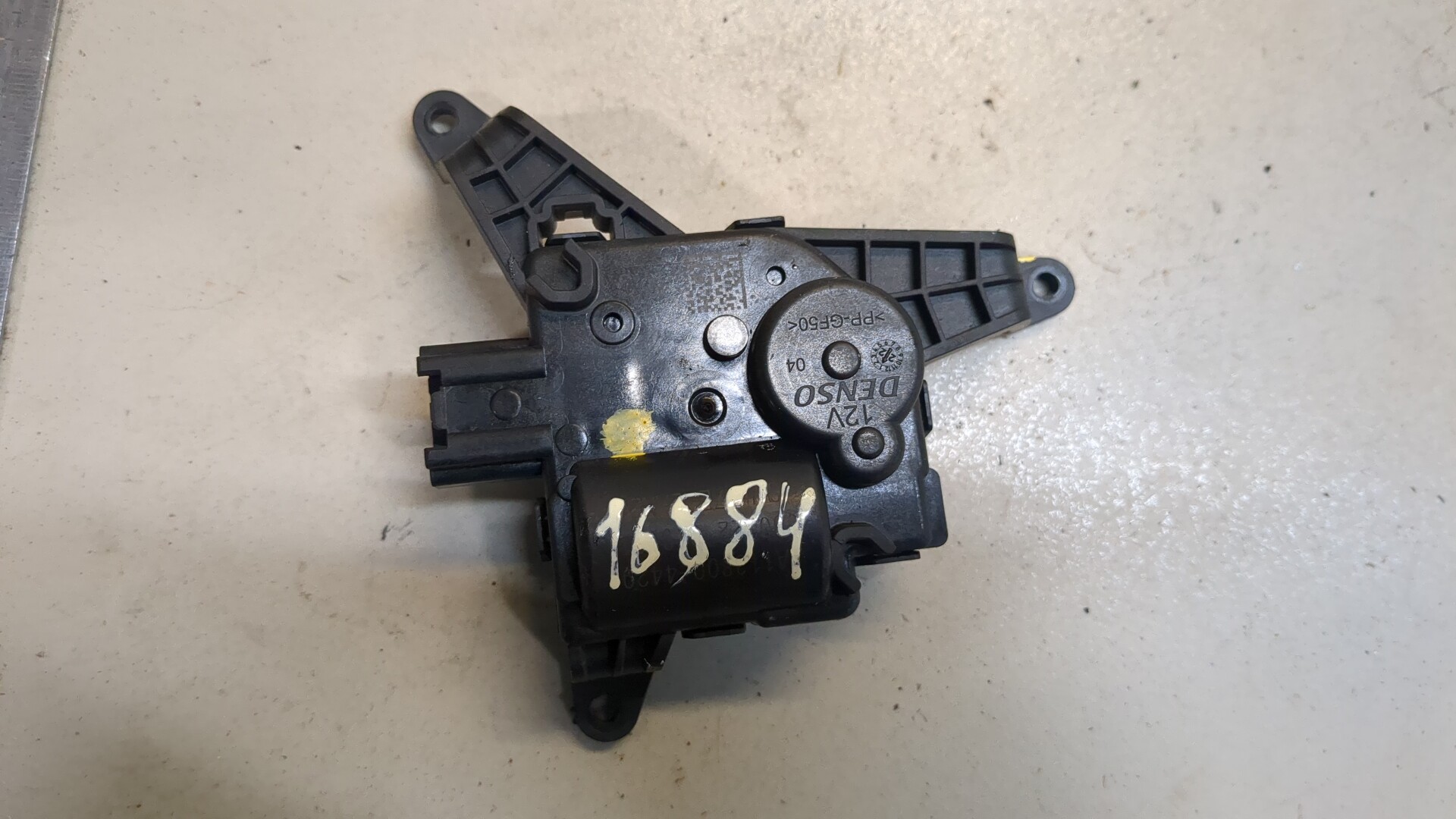 Моторчик заслонки печки