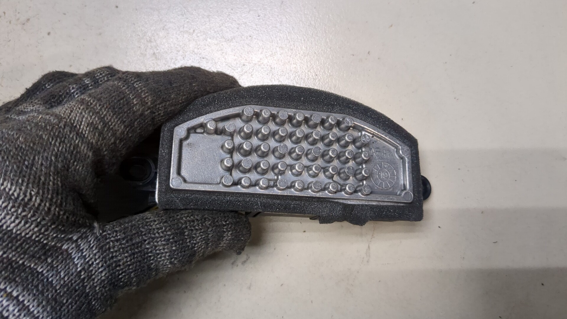 Резистор отопителя