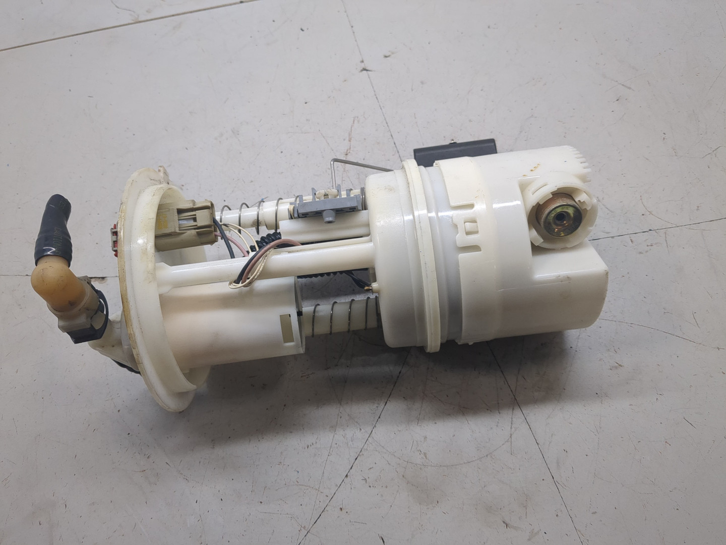 Насос топливный электрический