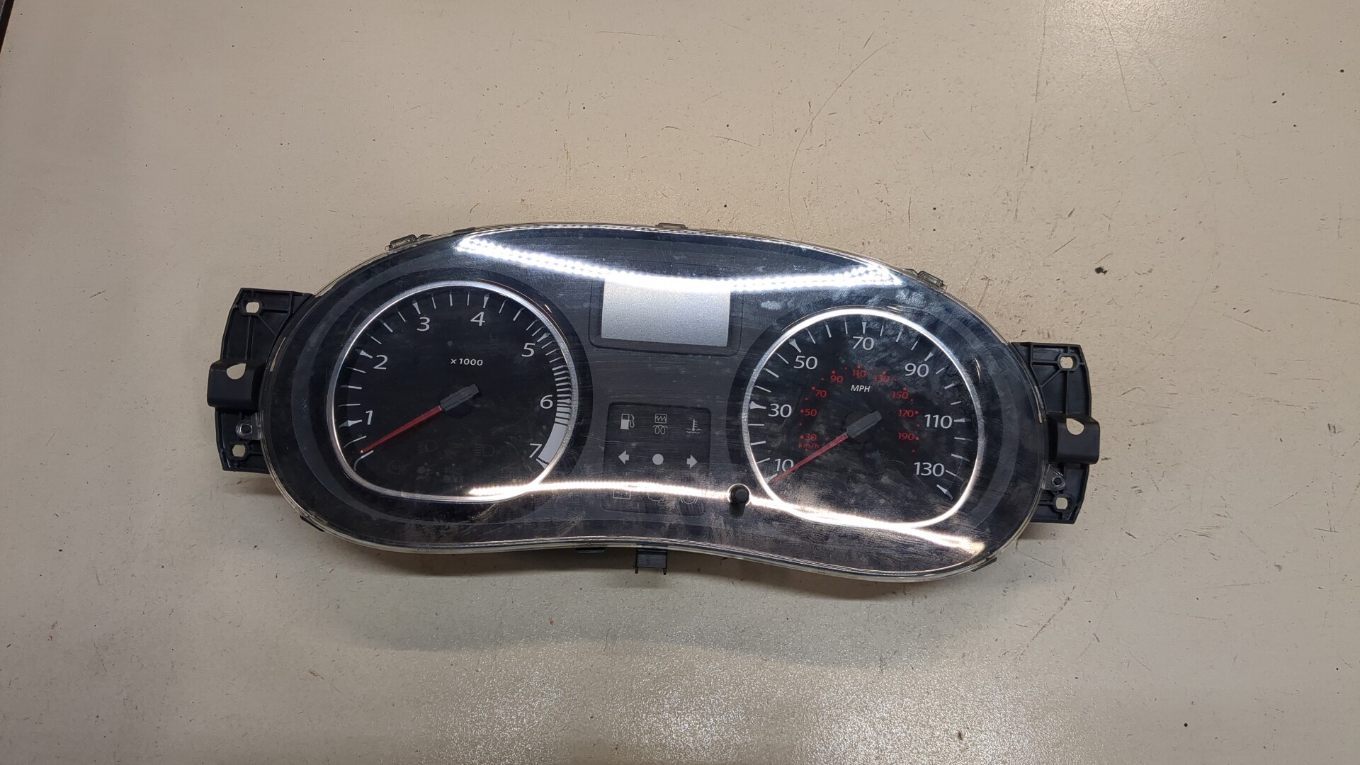 Панель приборов