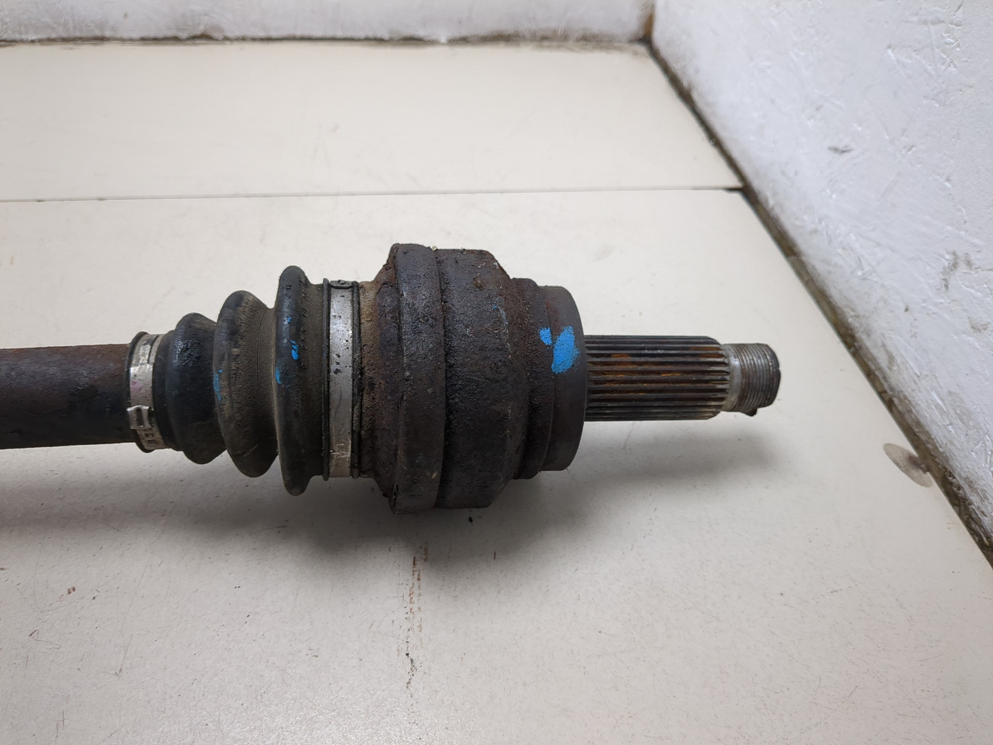 Полуось задняя