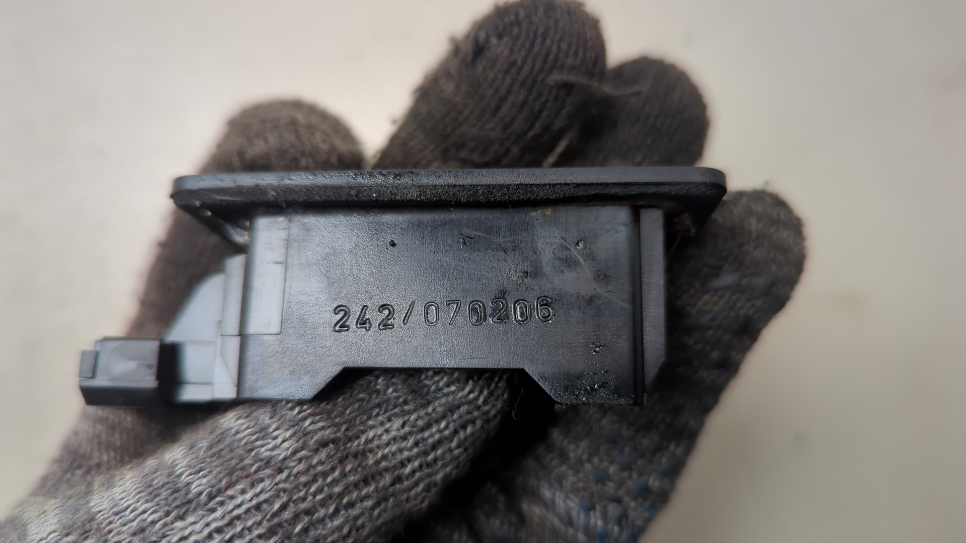 Фонарь подсветки номера