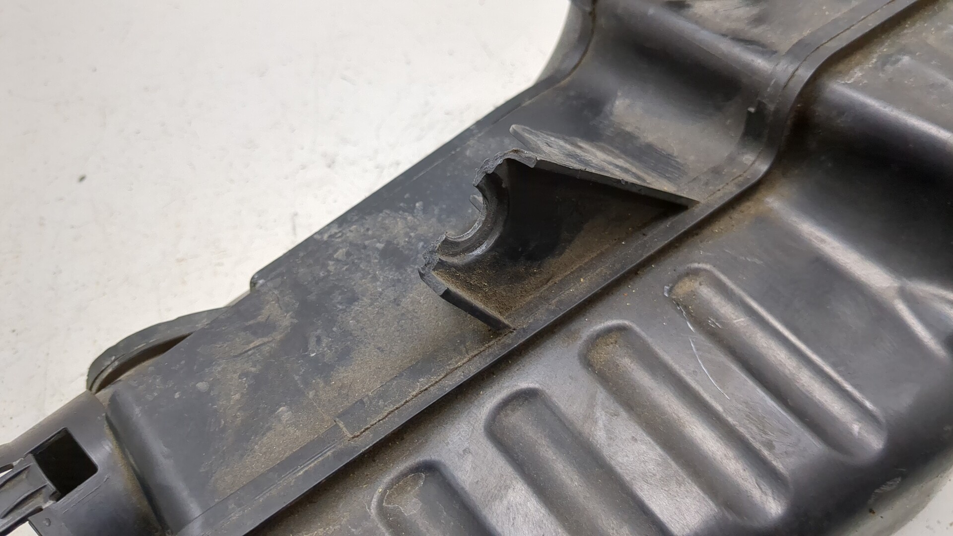 Резонатор воздушного фильтра