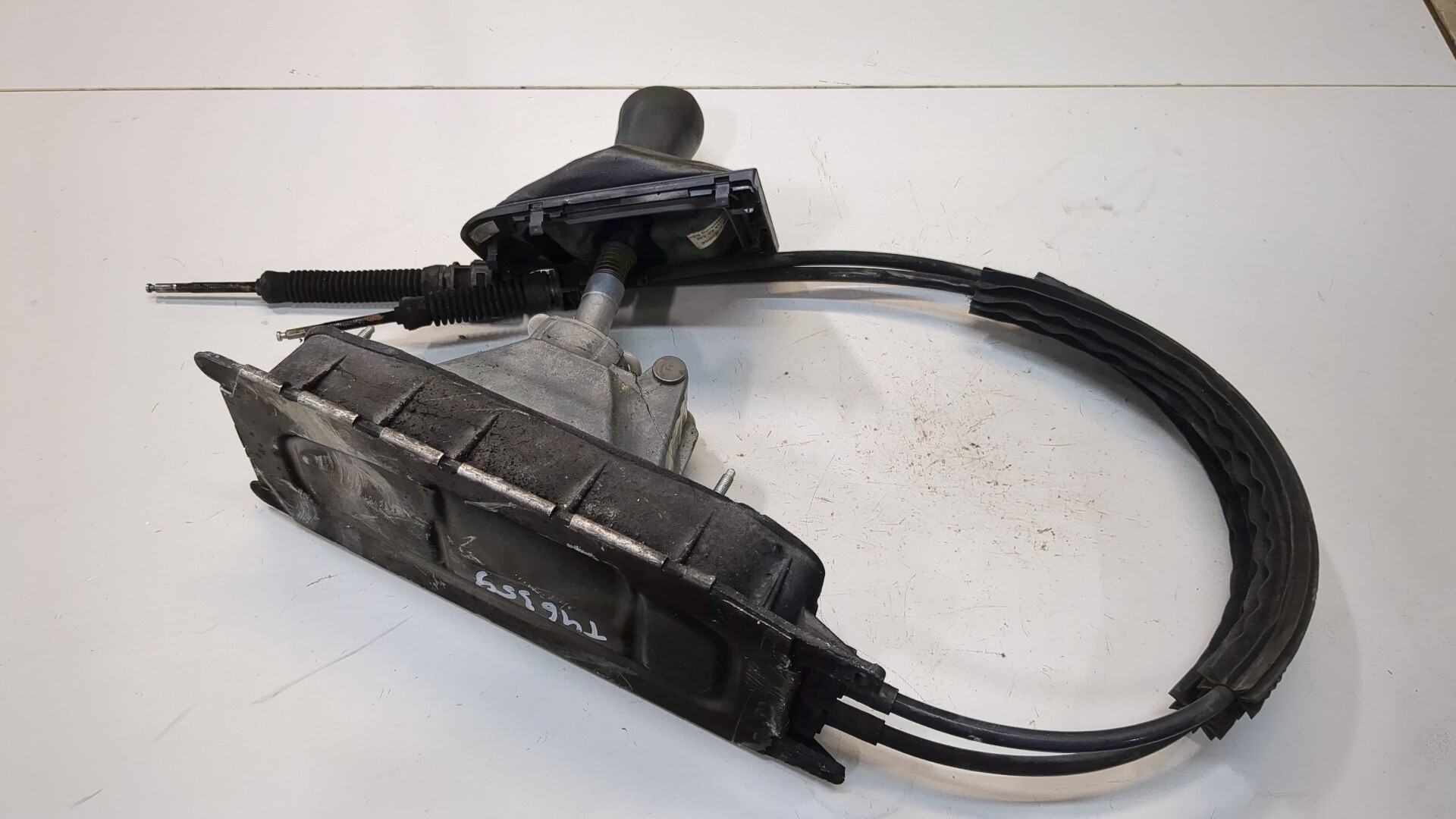 Кулиса МКПП / АКПП