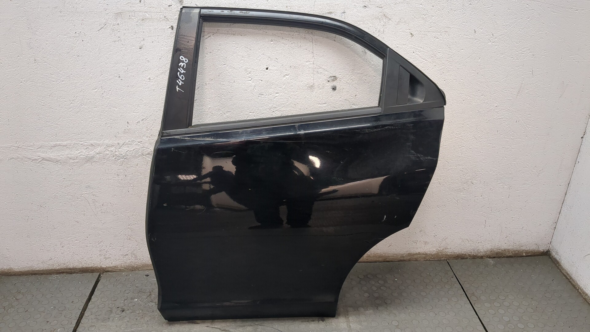 Дверь задняя левая