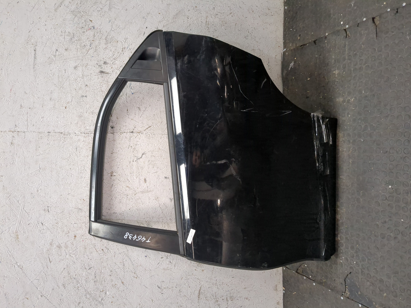 Дверь задняя левая