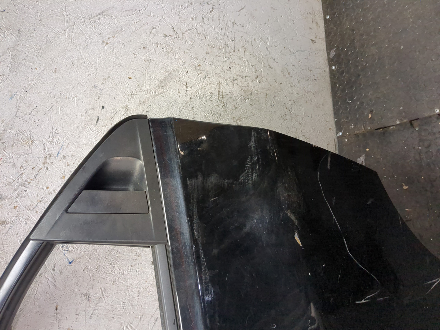 Дверь задняя левая