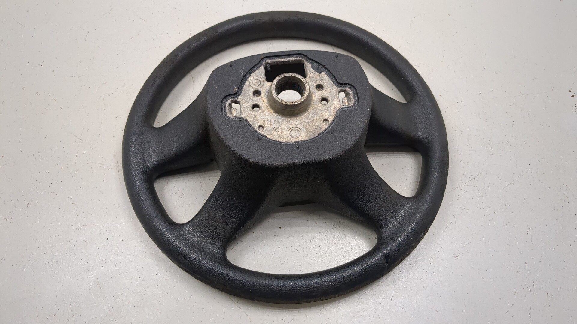 Рулевое колесо (руль)