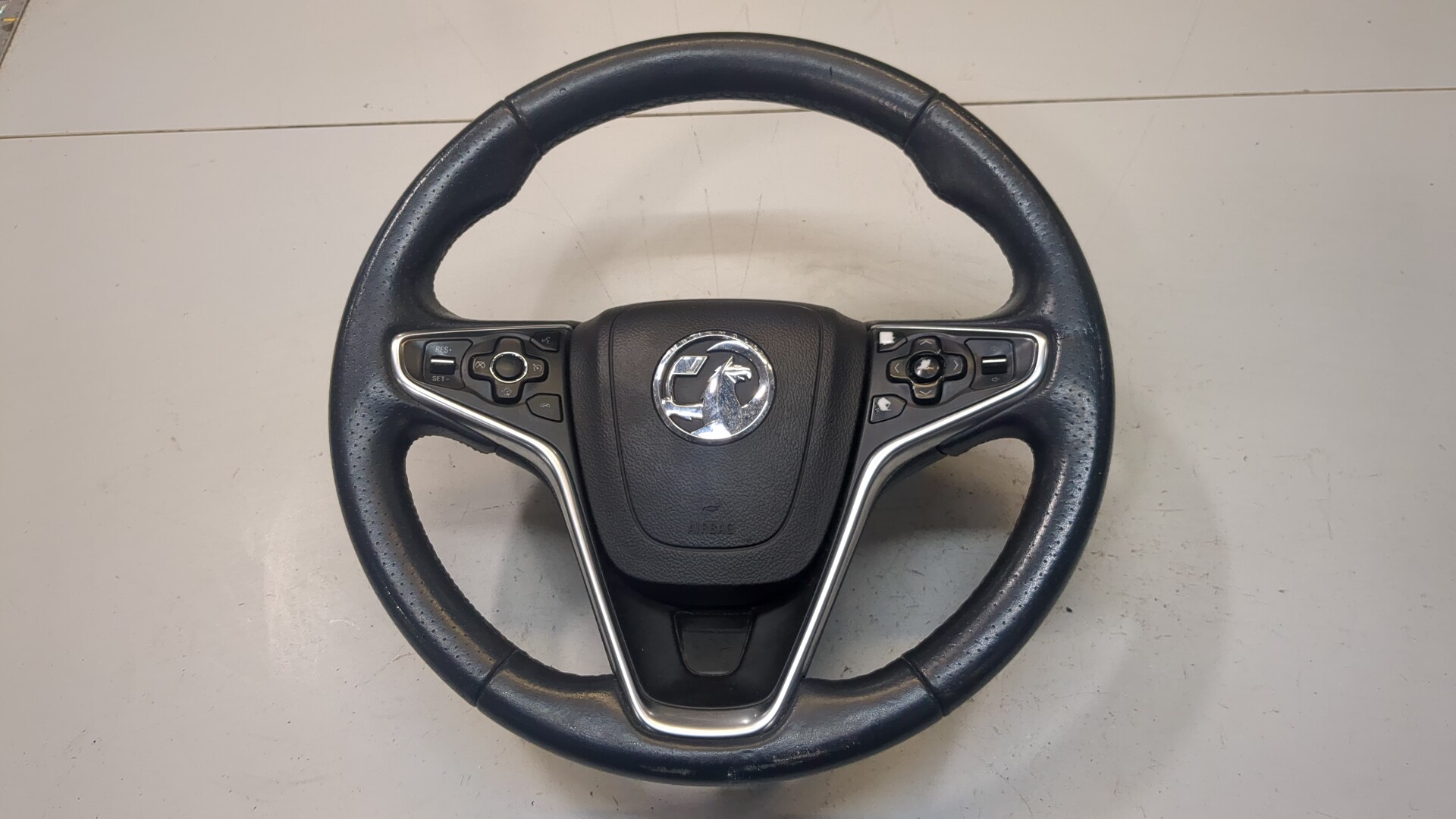 Рулевое колесо (руль)