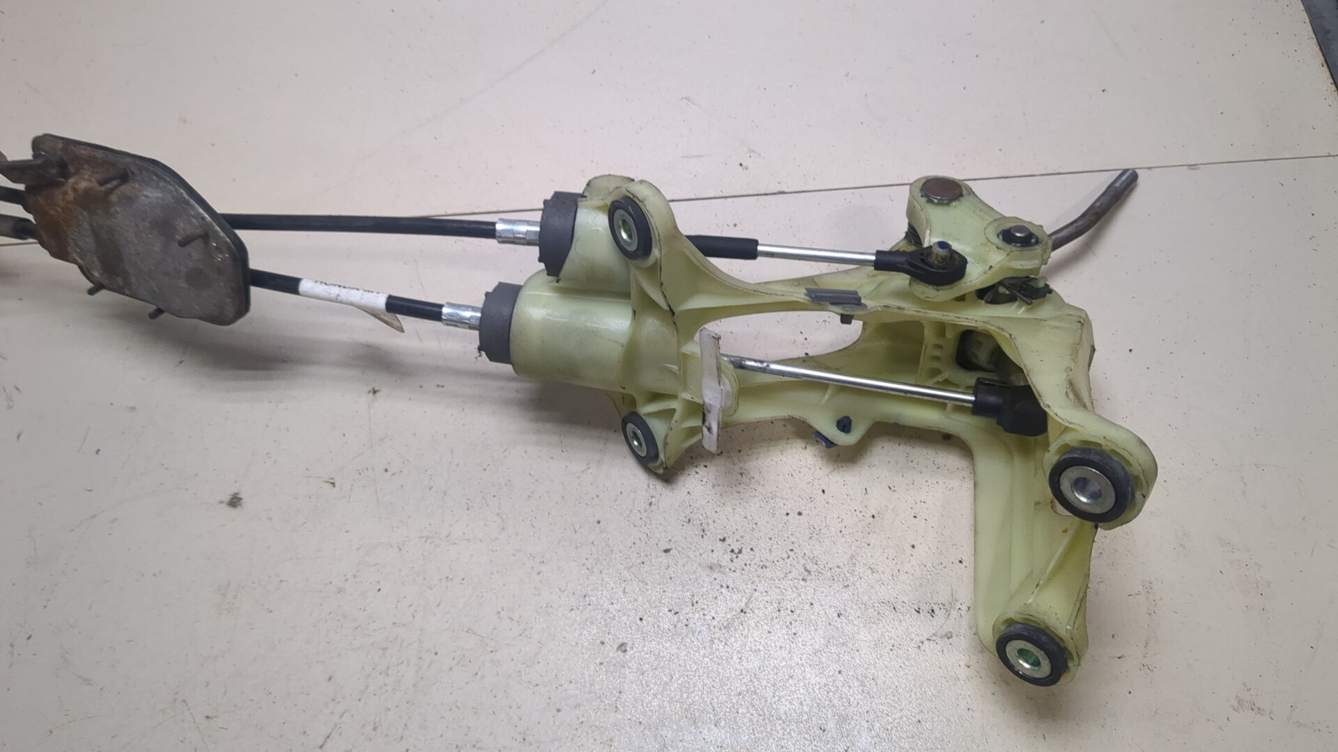 Кулиса МКПП / АКПП