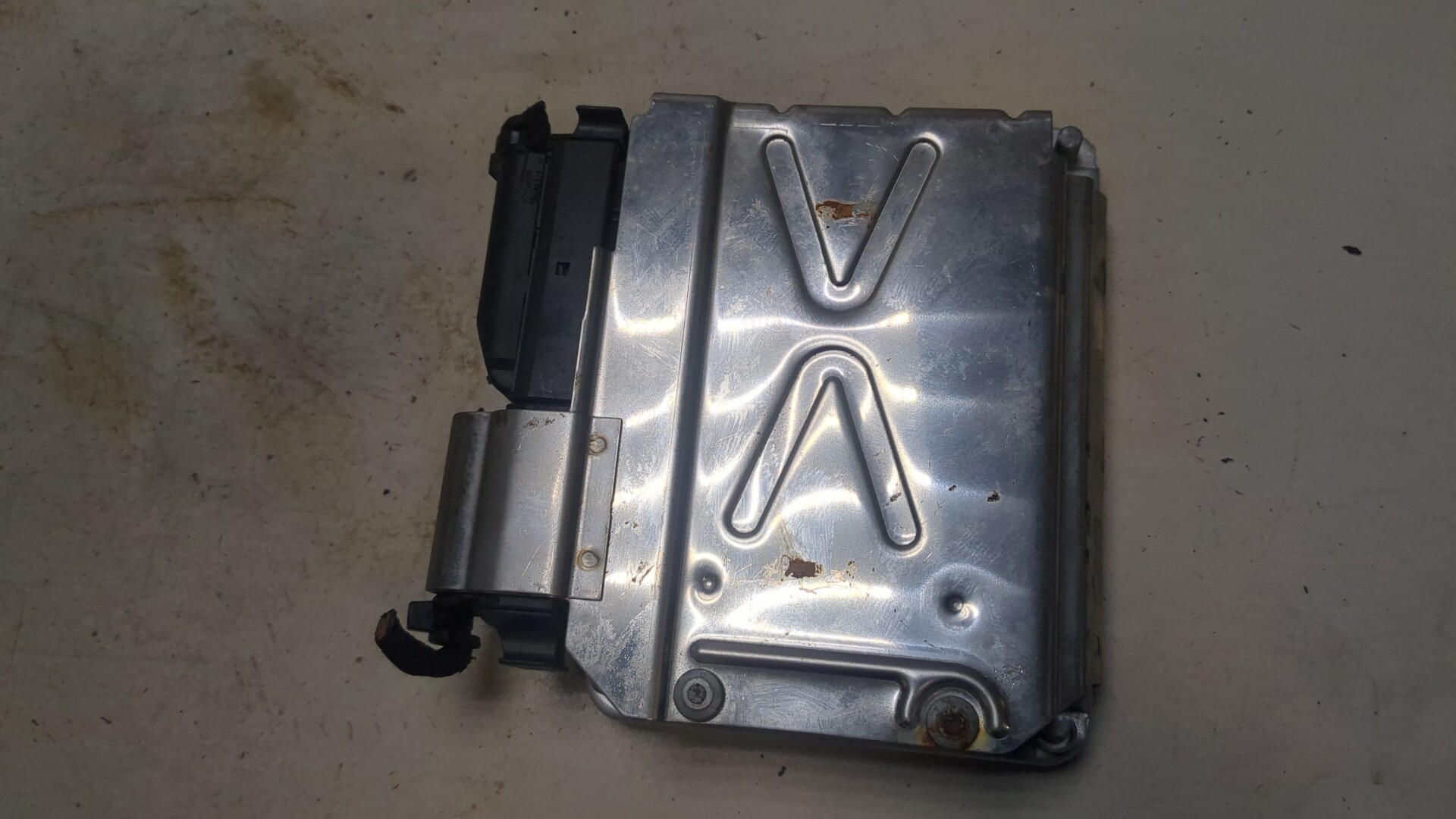 Блок управления двигателем