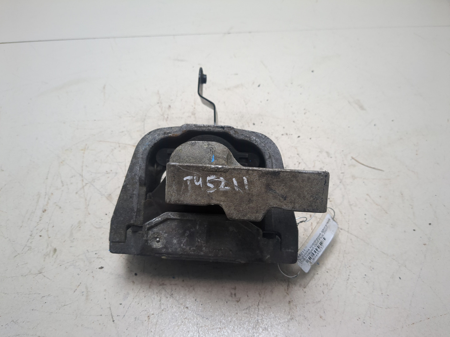 Опора двигателя