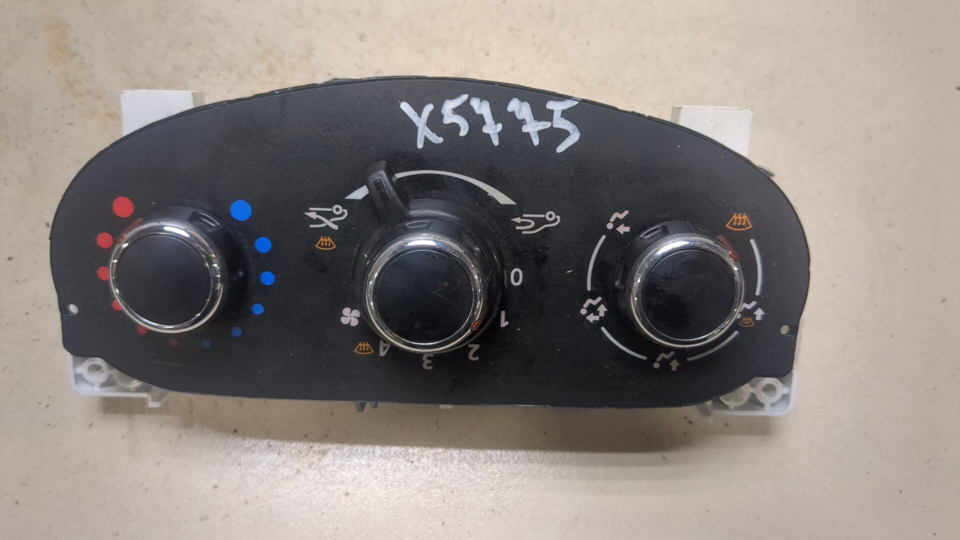 Переключатель отопителя