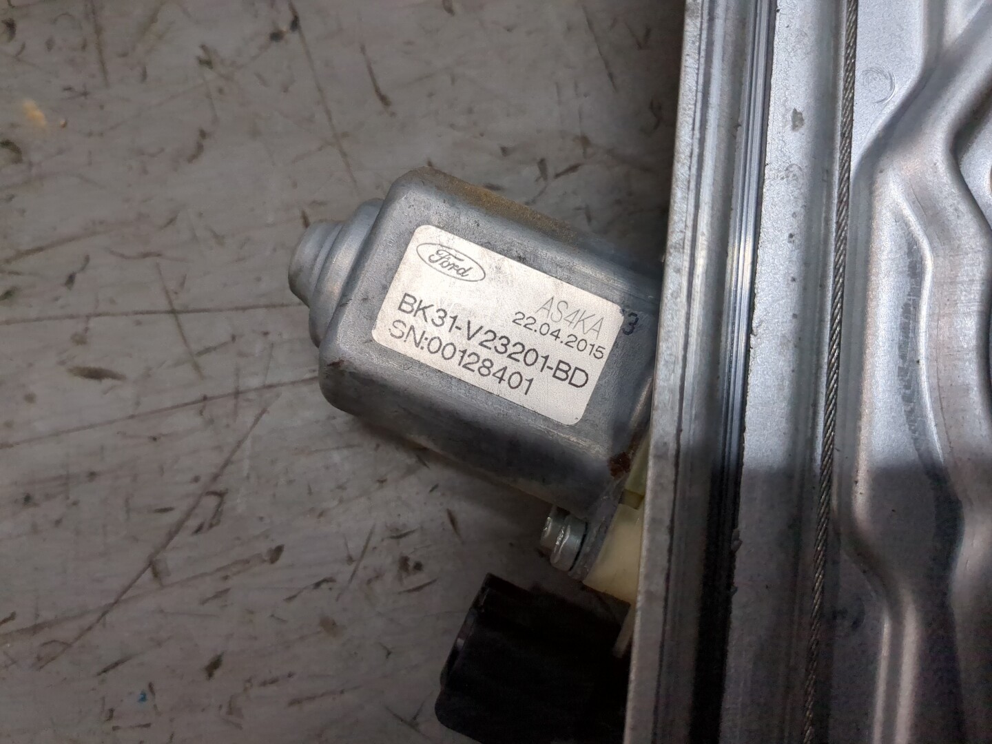 Стеклоподъемник электр. передний левый