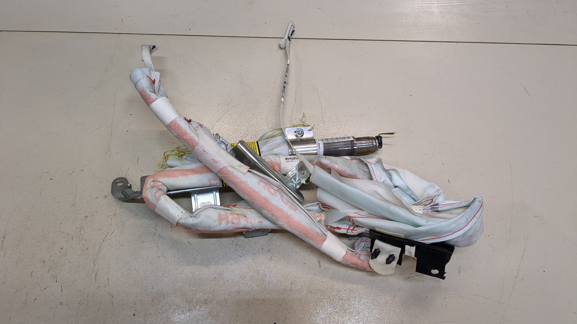 Подушка безопасности боковая (шторка)