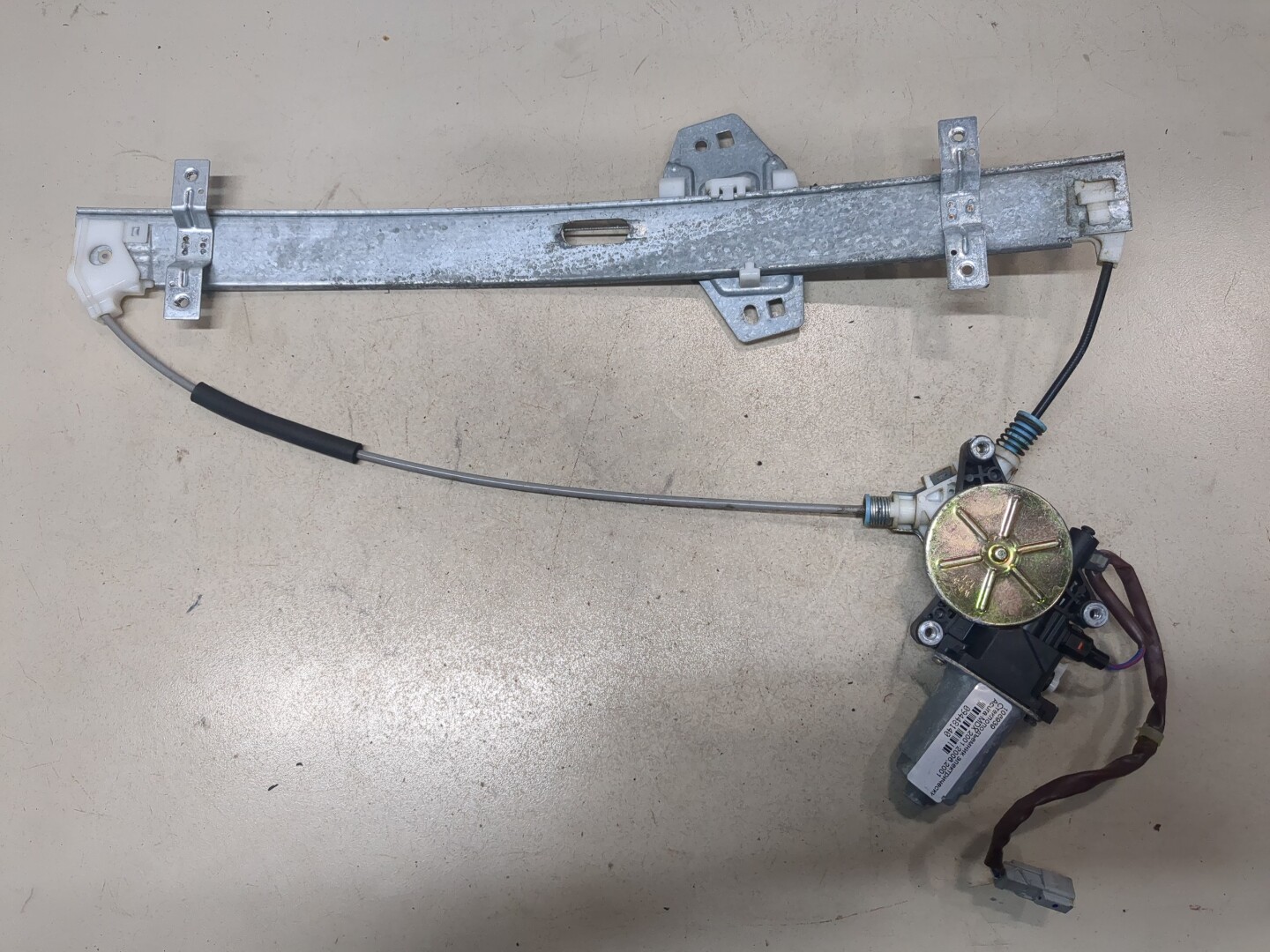 Стеклоподъемник электр. передний правый