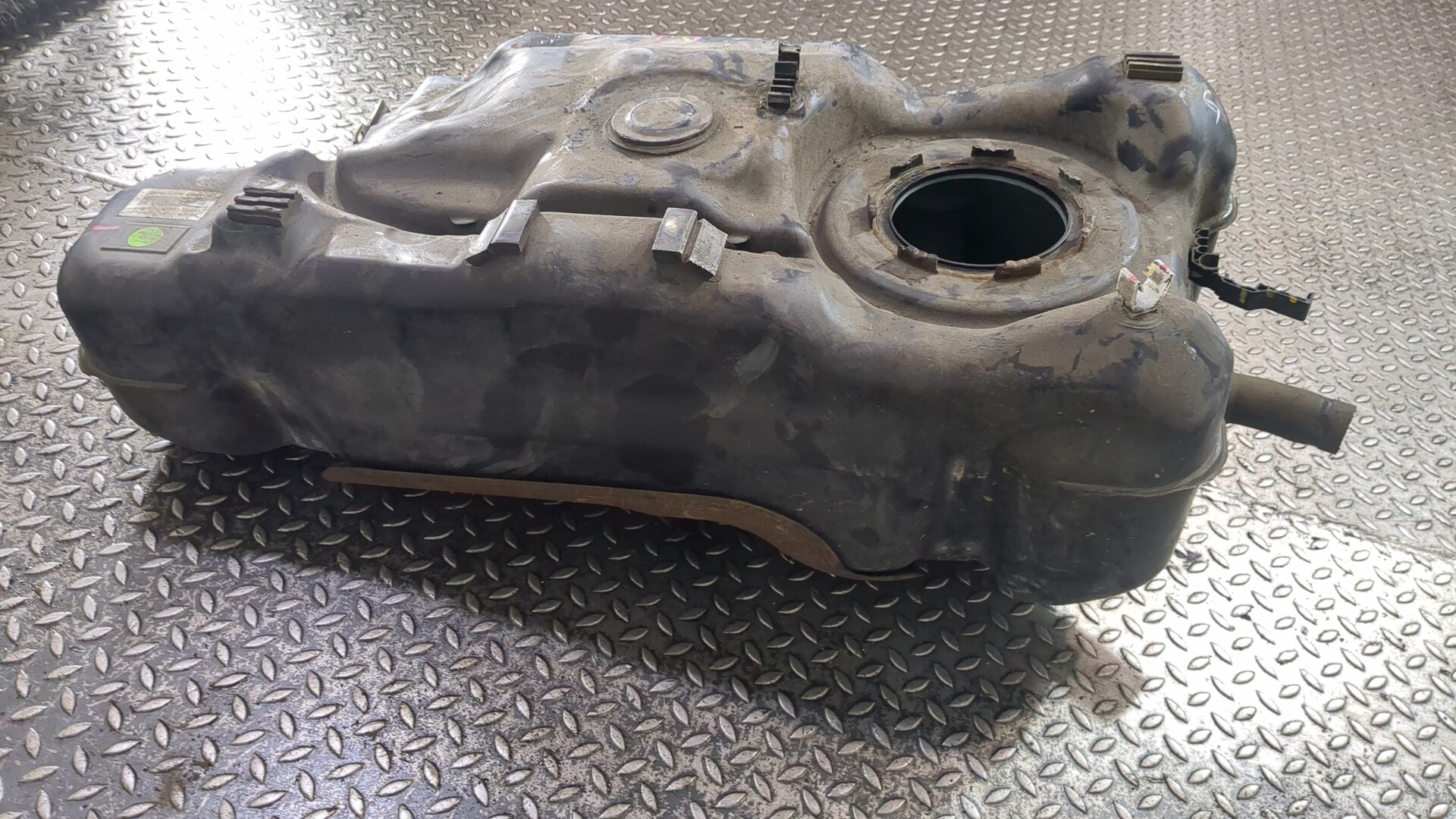 Бак топливный