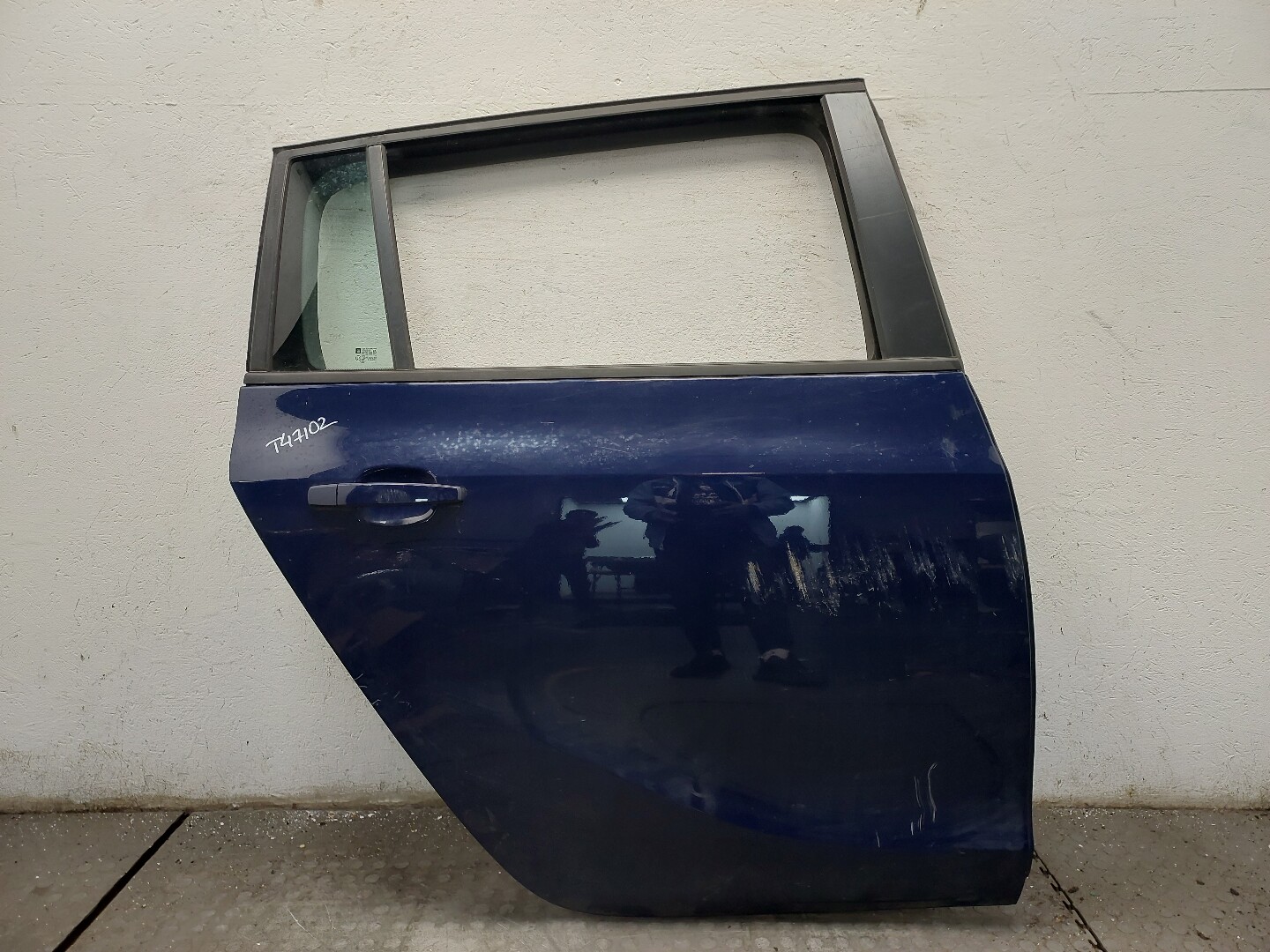 Дверь задняя правая