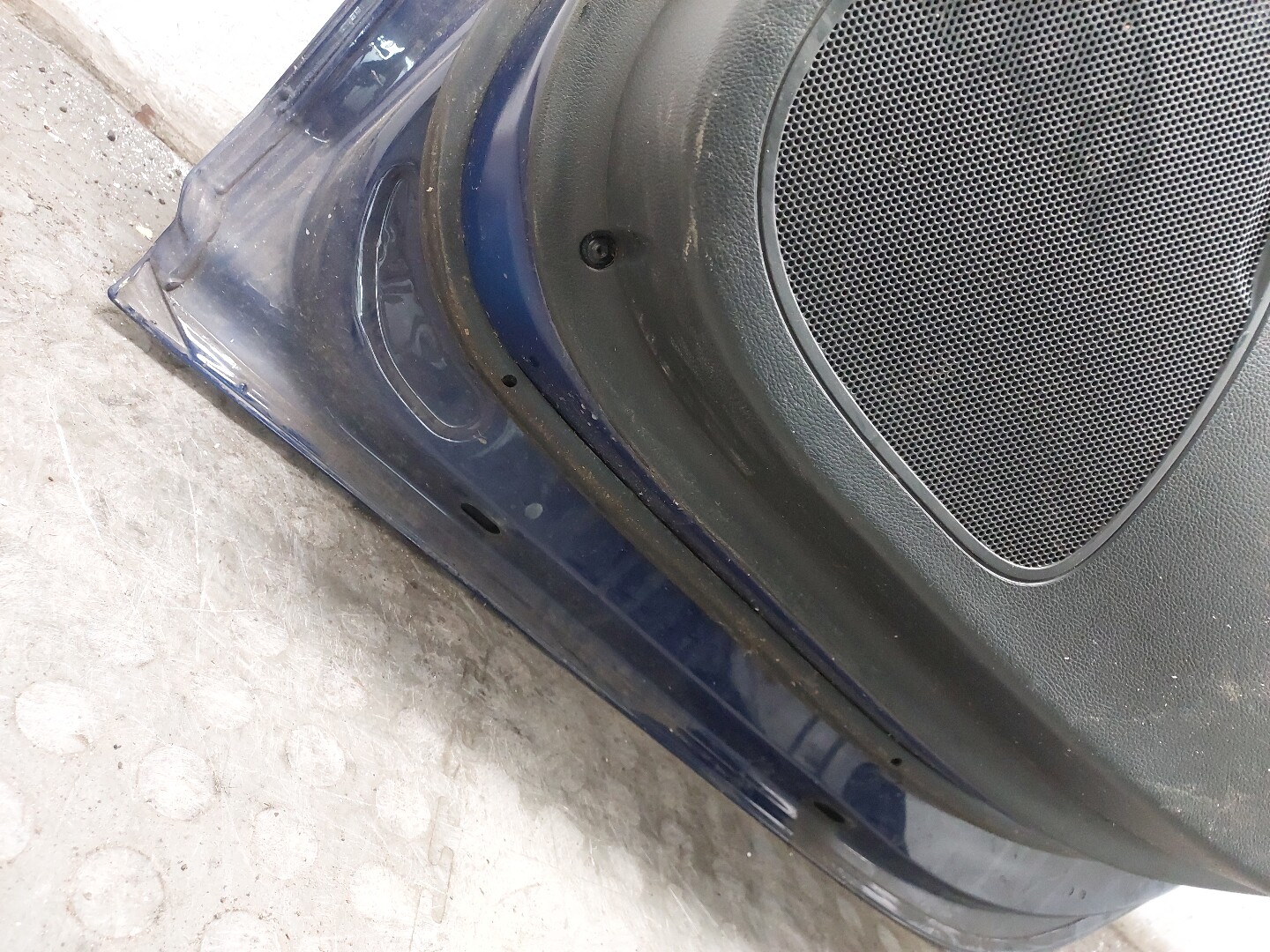 Дверь задняя правая