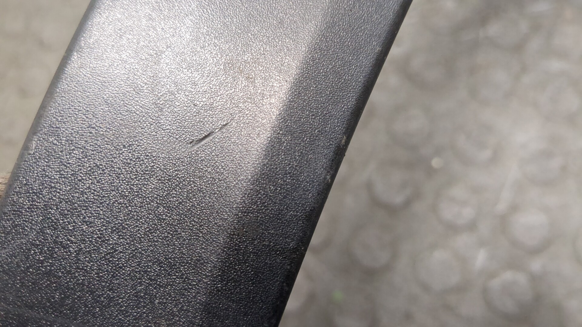 Накладка переднего крыла левого