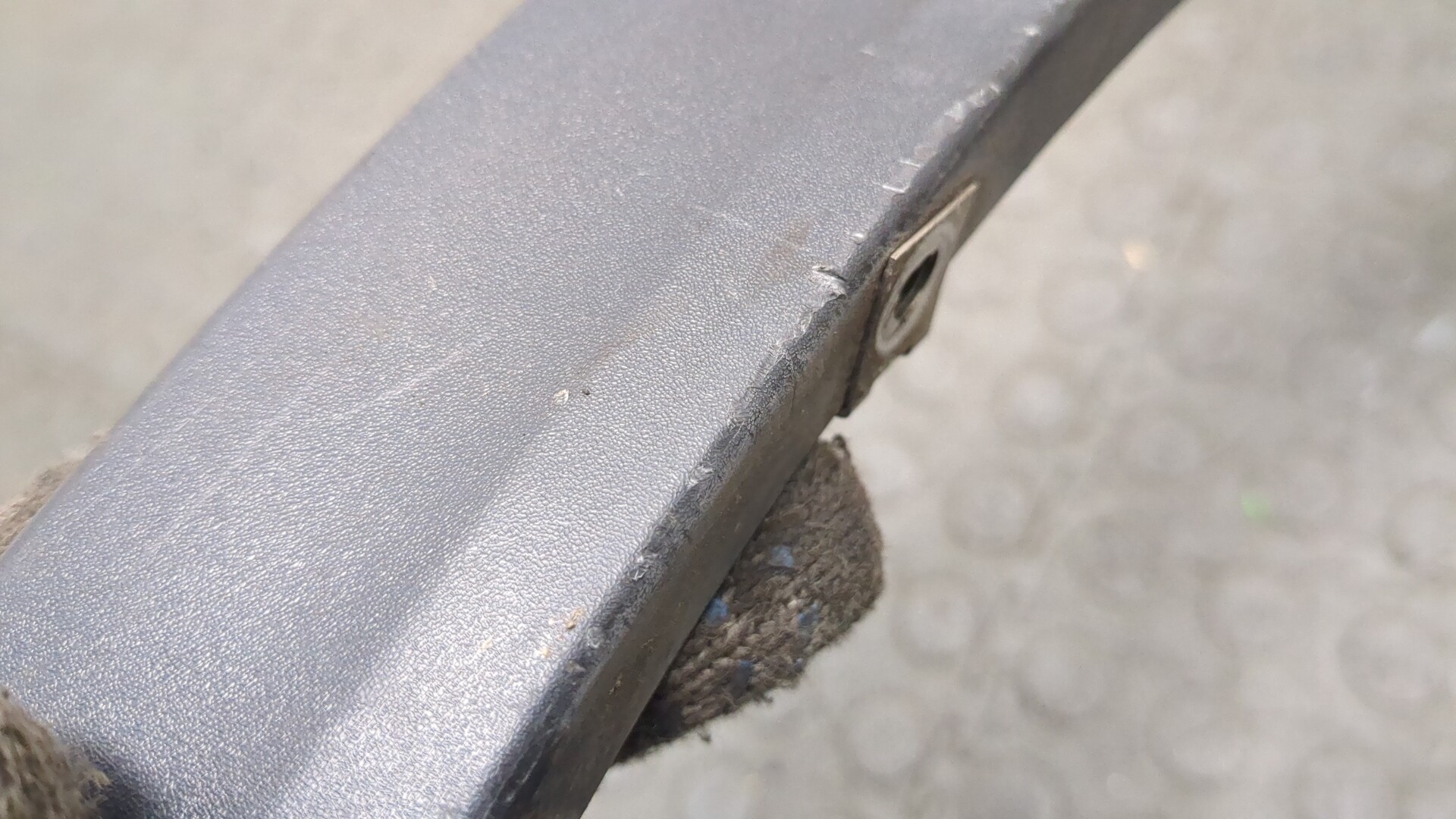 Молдинг заднего крыла правого