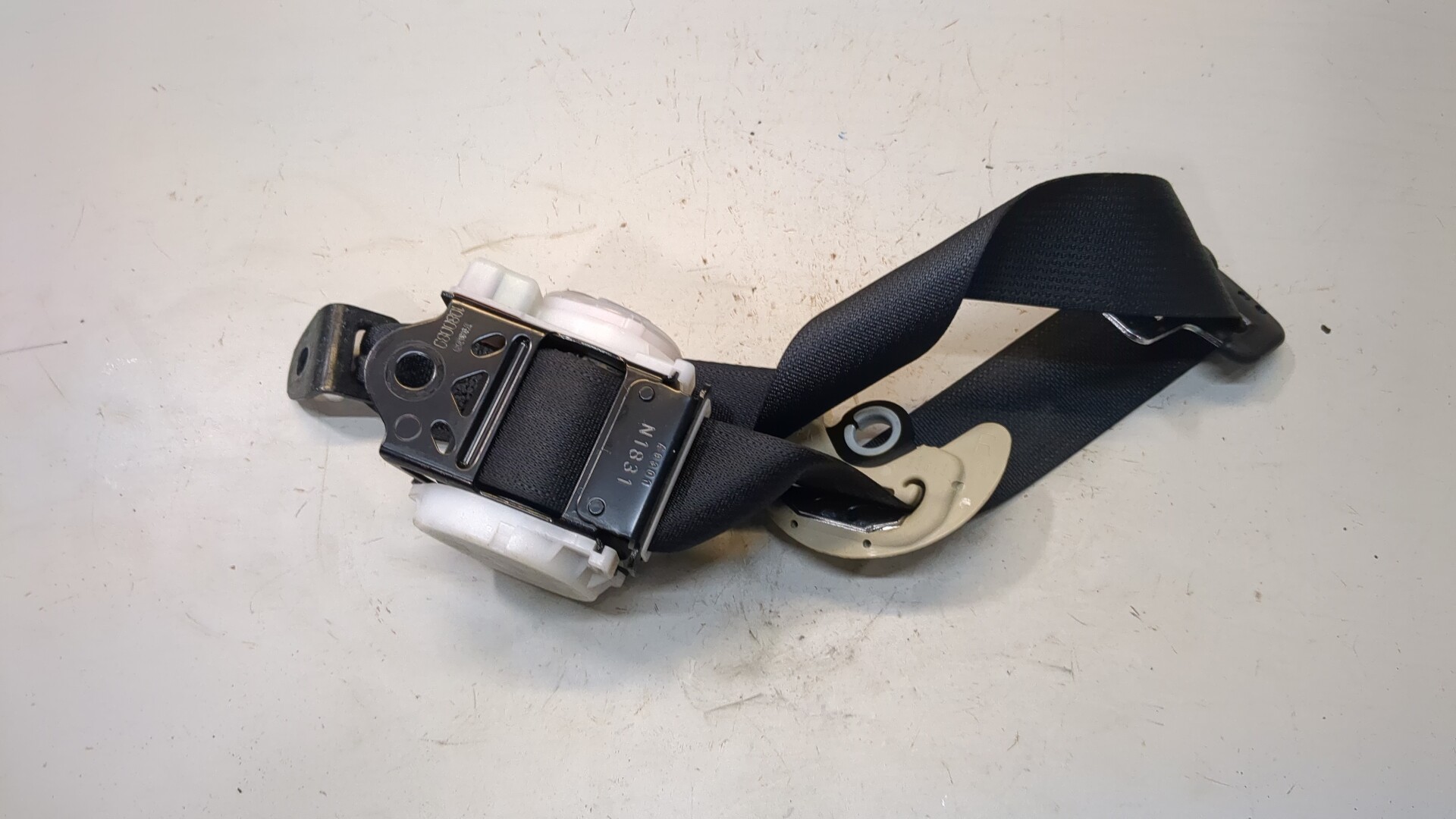 Ремень безопасности