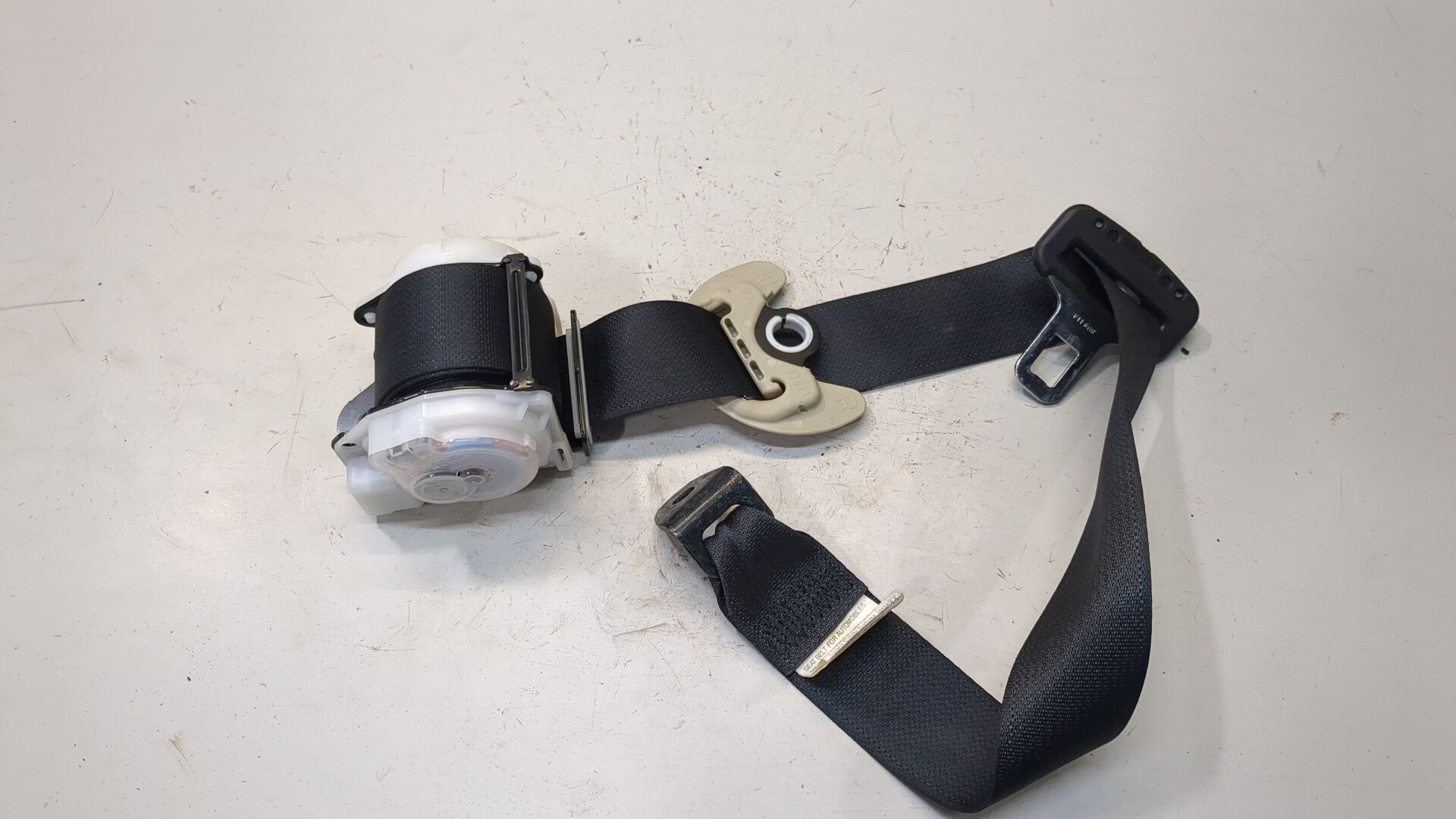 Ремень безопасности