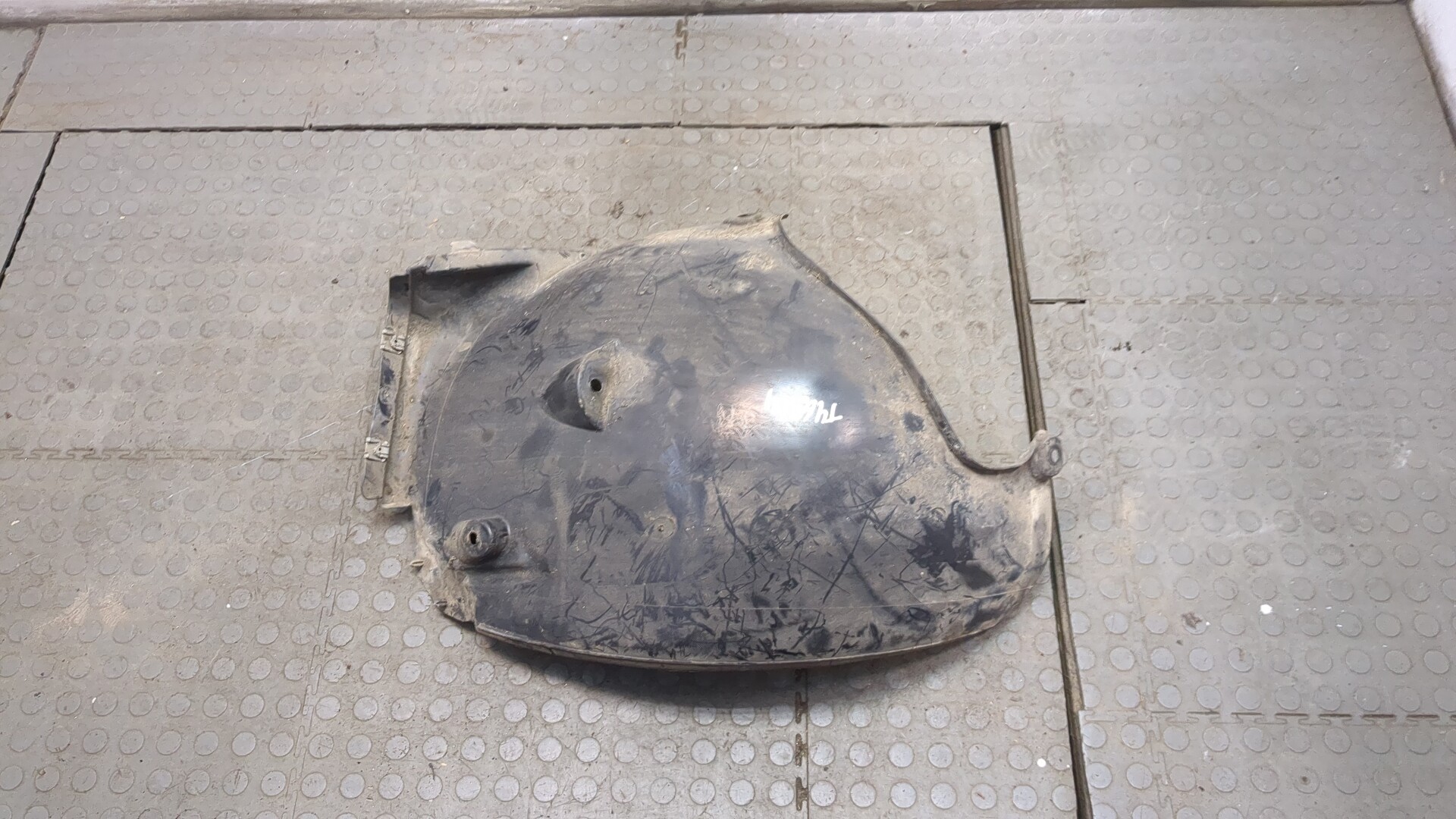 Локер передний правый